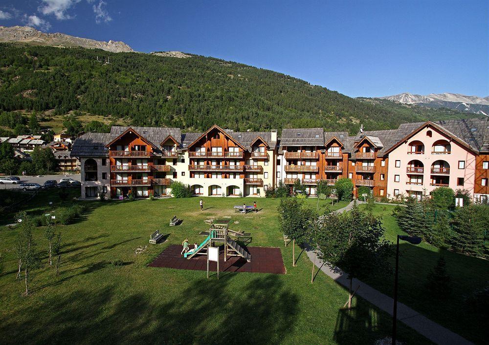 Residence Pierre & Vacances L'Alpagaラ・サル・レ・ザルプ エクステリア 写真