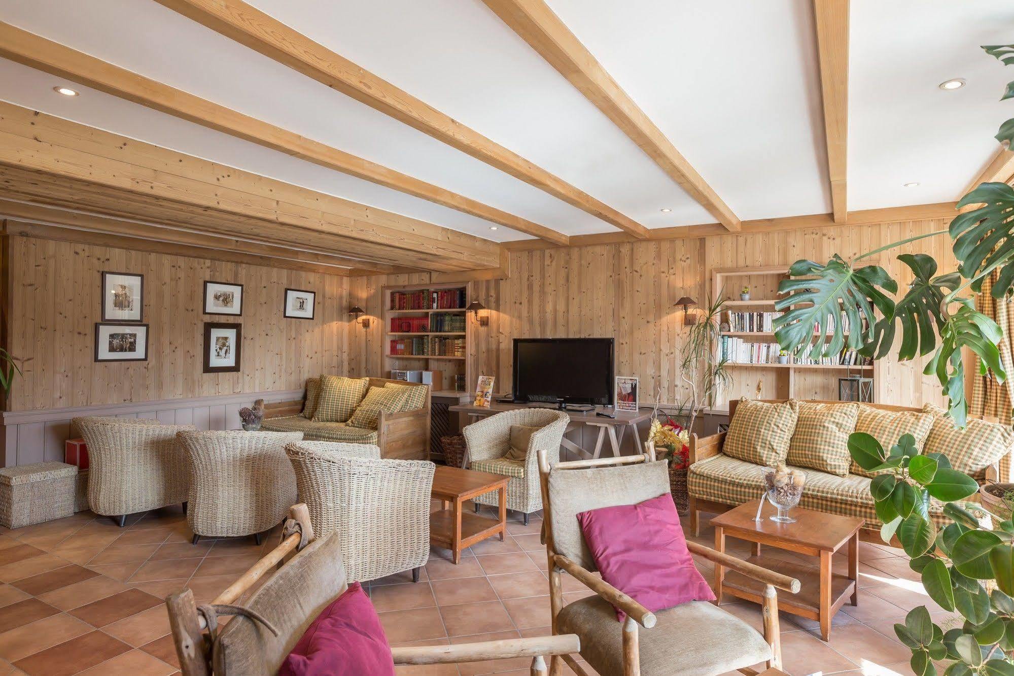 Residence Pierre & Vacances L'Alpagaラ・サル・レ・ザルプ エクステリア 写真